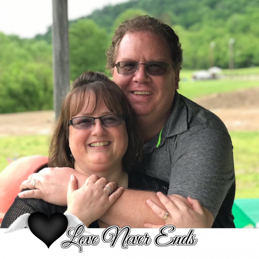 Meet your Posher, Lora